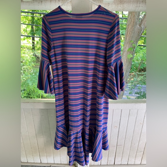 NWT! Women’s LuLaRoe Striped Maurine Dress Size M 👗
Fits size 12-14 - Picture 4 of 12